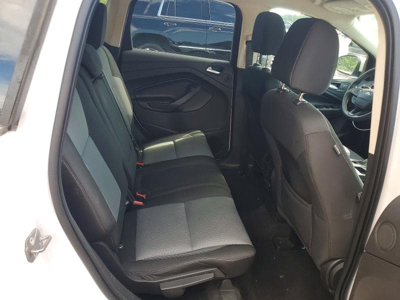 2017 FORD ESCAPE SE 11