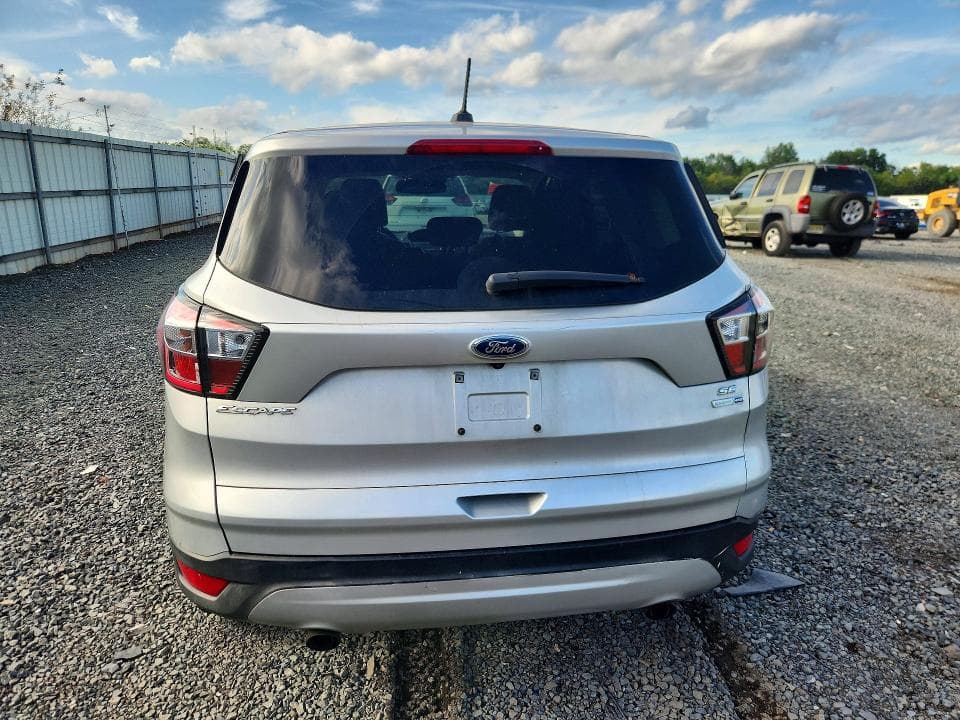 2017 FORD ESCAPE SE 6