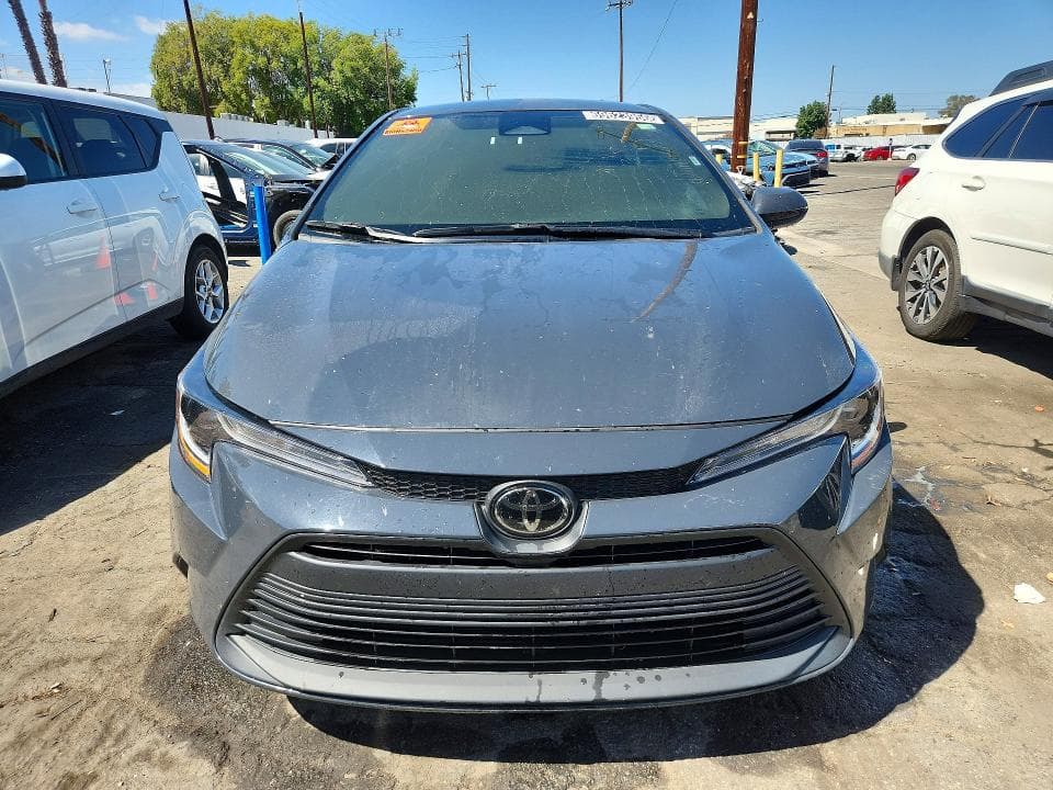 2025 TOYOTA COROLLA LE 5