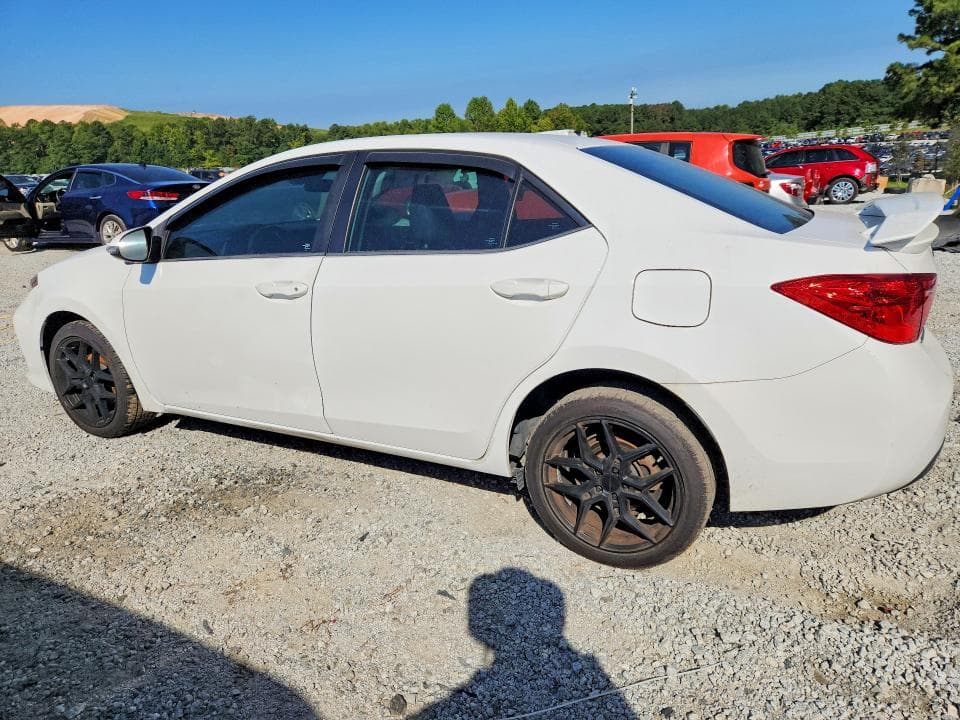 2017 TOYOTA COROLLA SE 2