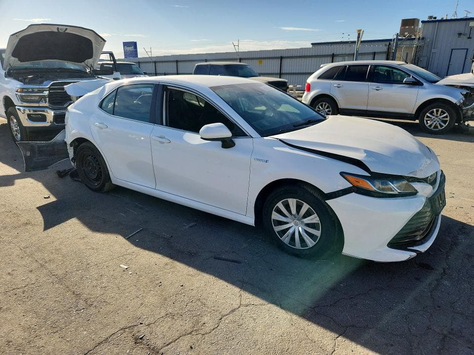 2020 TOYOTA CAMRY LE 4