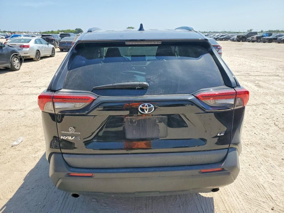 2021 TOYOTA RAV4 LE 6