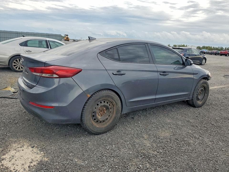 2017 HYUNDAI ELENTRA 3
