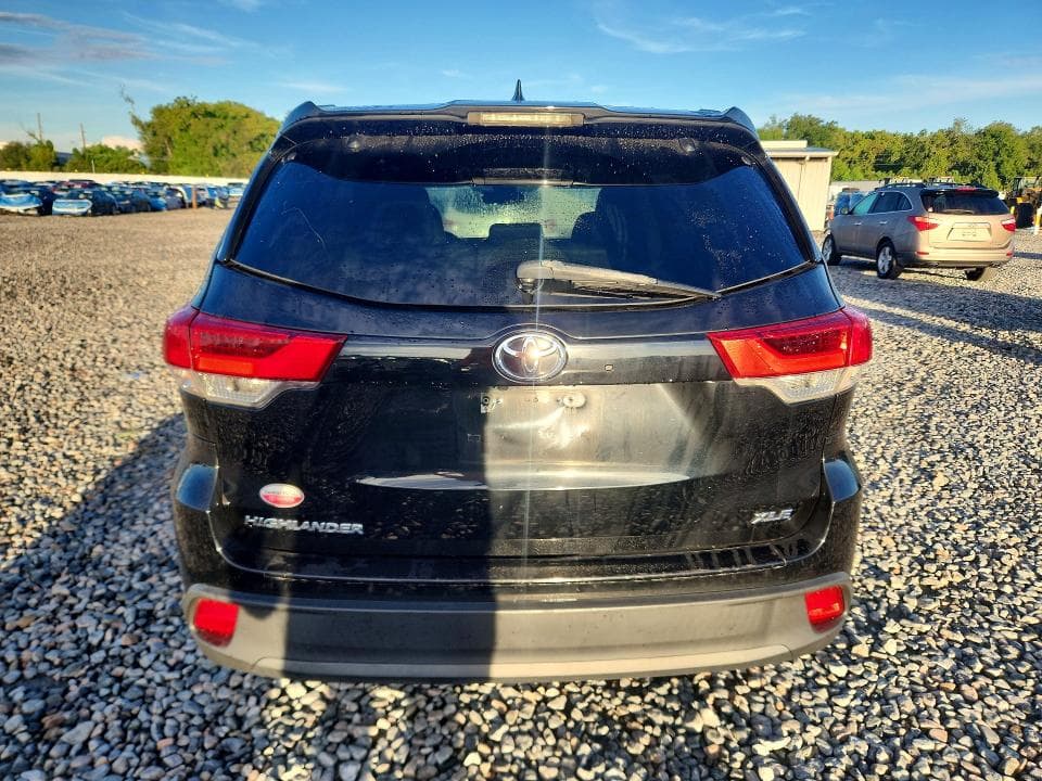 2018 TOYOTA HIGHLANDER XLE 6