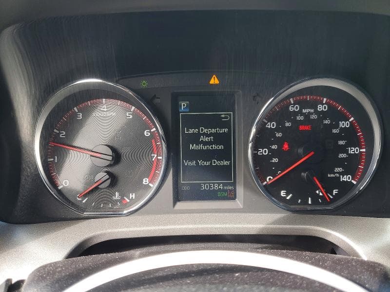 2017 TOYOTA RAV4 SE 9