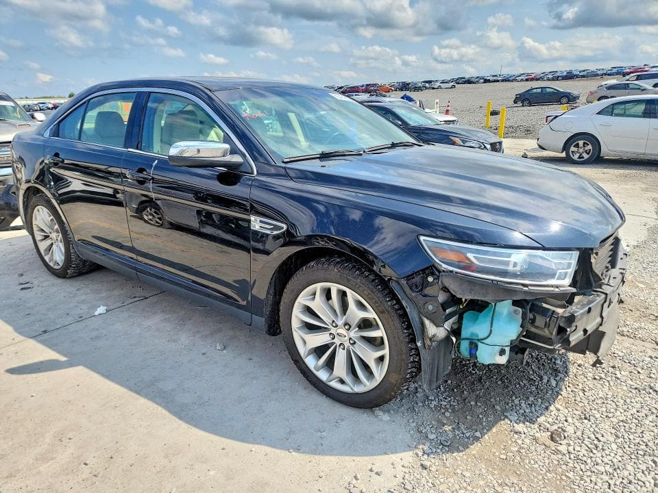 2019 FORD TAURUS LIMITED 4