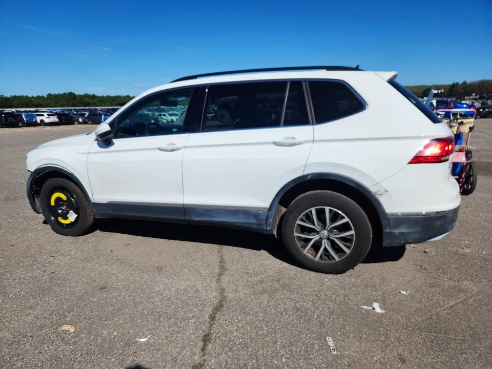2018 VOLKSWAGEN TIGUAN SE 2