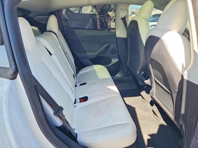 2021 TESLA MODEL Y 10