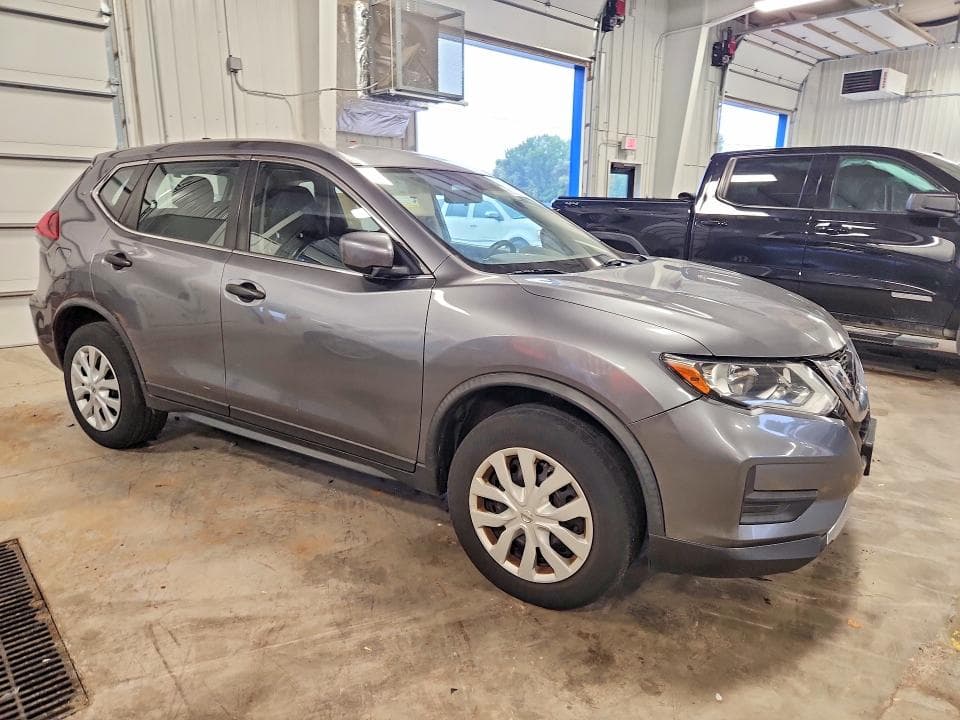 2018 NISSAN ROGUE S 4