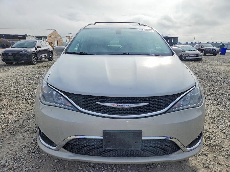 2017 CHRYSLER PACIFICA TOURING L 5