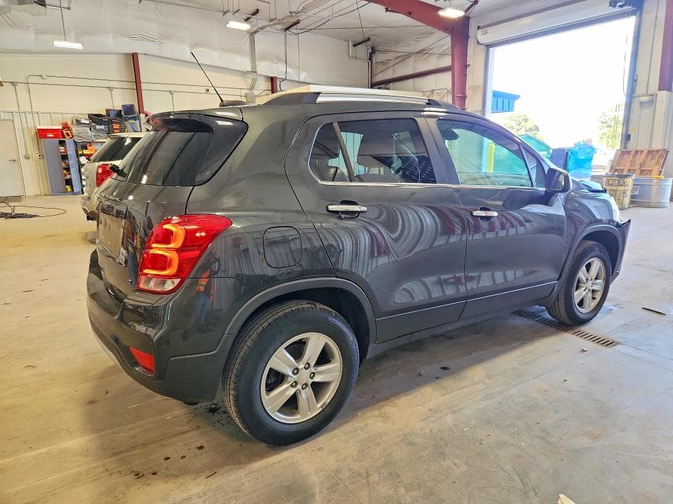 2017 CHEVROLET TRAX 1LT 3