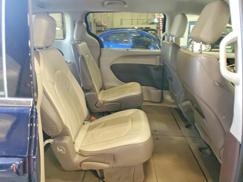 2017 CHRYSLER PACIFICA TOURING L 11