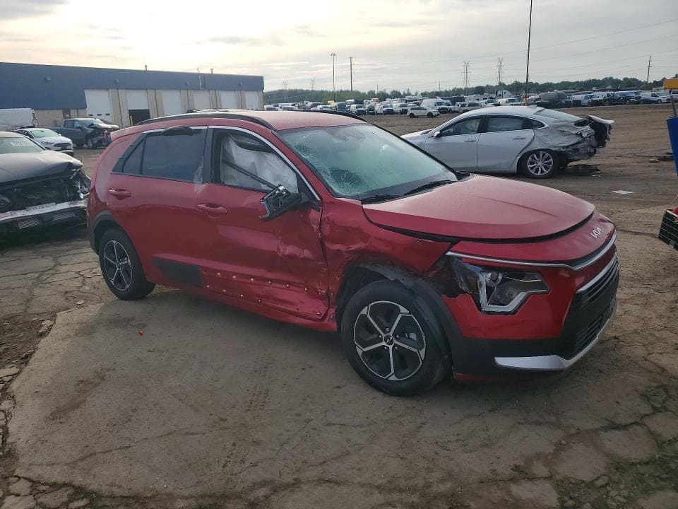 2024 KIA NIRO EX 4