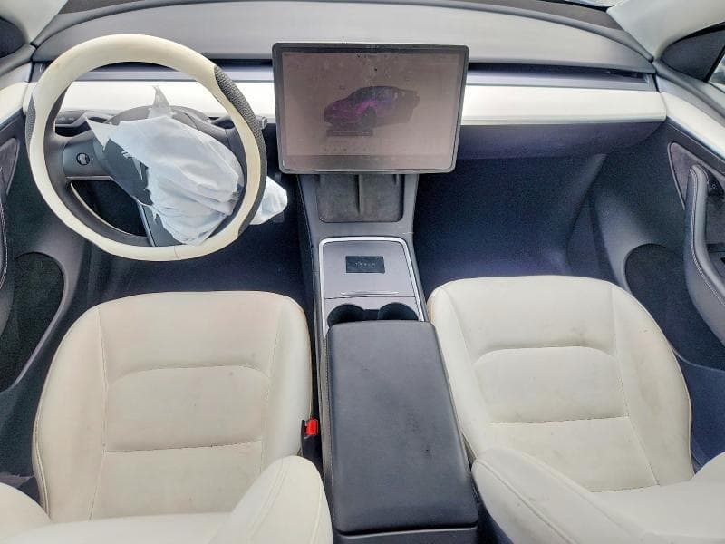 2023 TESLA MODEL Y 8