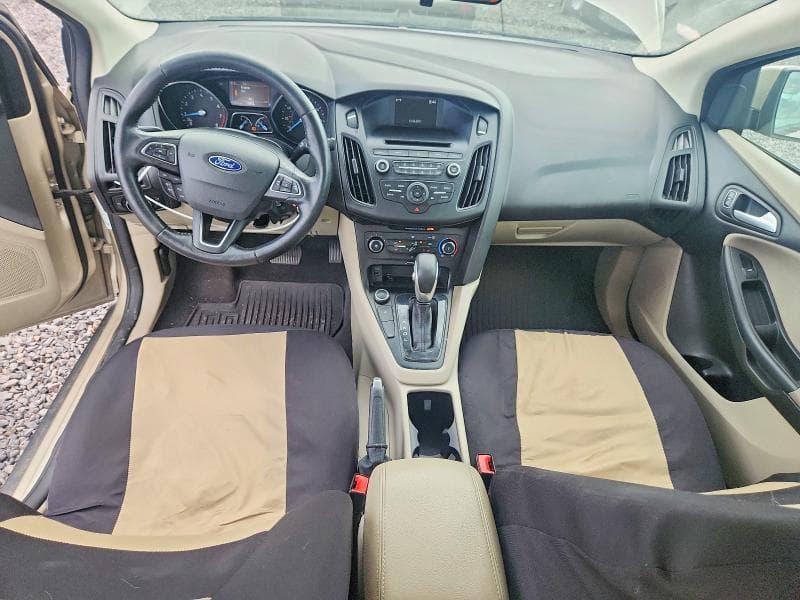 2017 FORD FOCUS SE 8