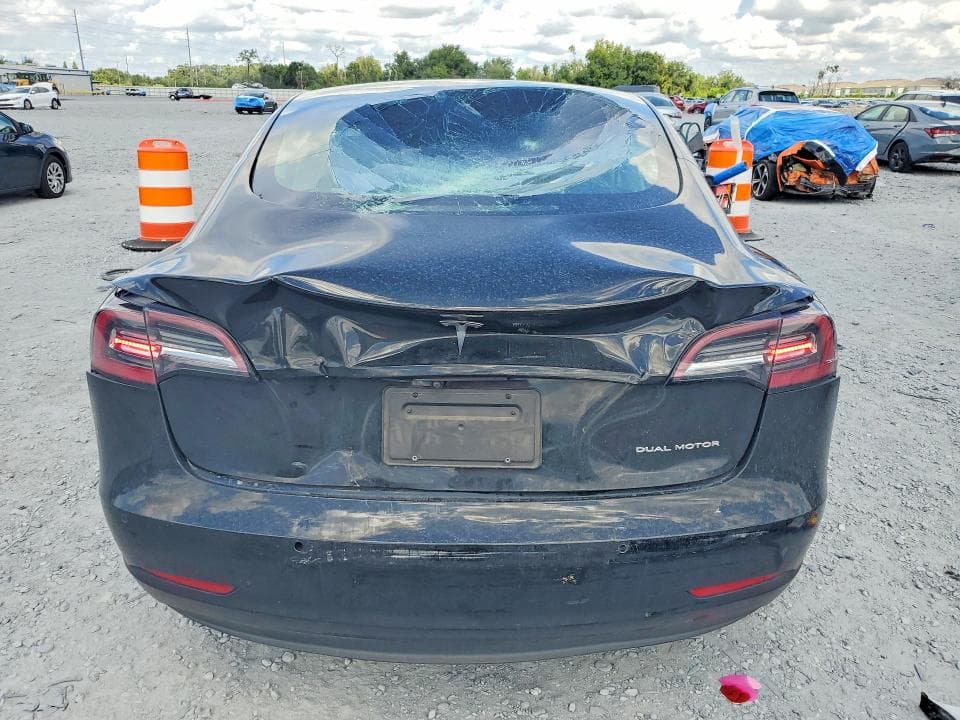 2022 TESLA MODEL 3 6