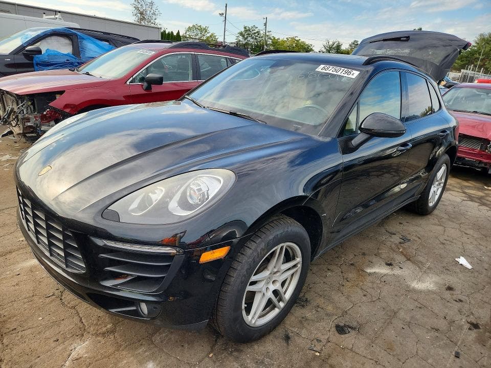 2017 PORSCHE MACAN - 1
