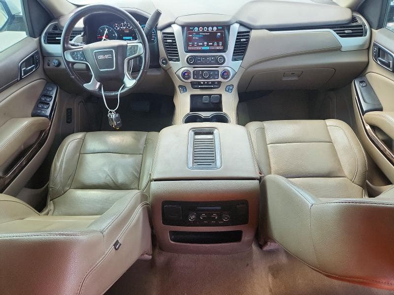 2017 GMC YUKON SLT 8
