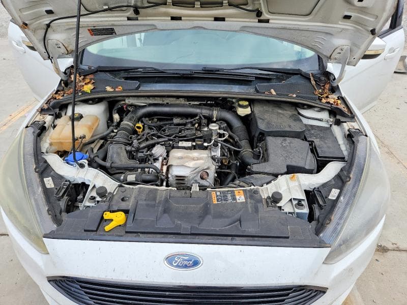 2017 FORD FOCUS SE 11