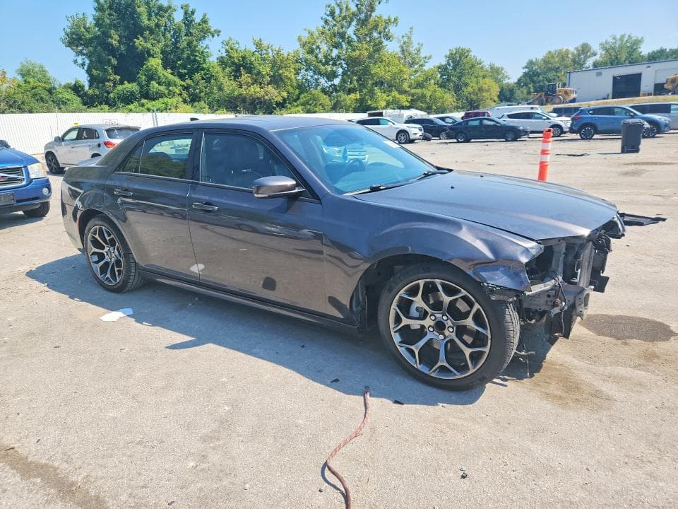 2018 CHRYSLER 300 S 4