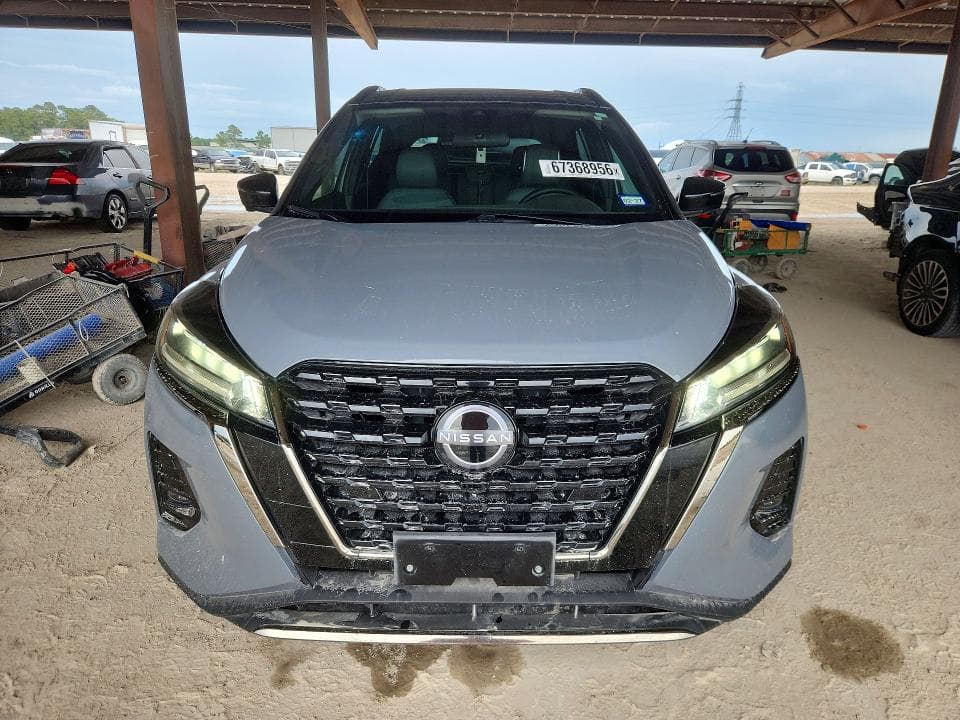 2023 NISSAN KICKS SR 5