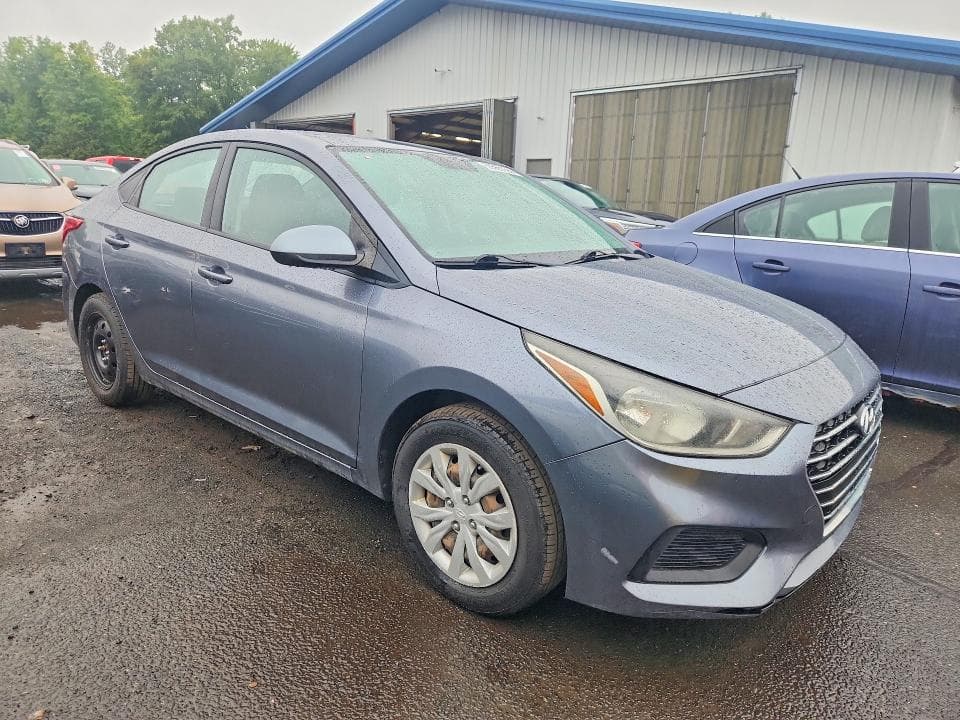 2019 HYUNDAI ACCENT SE 4