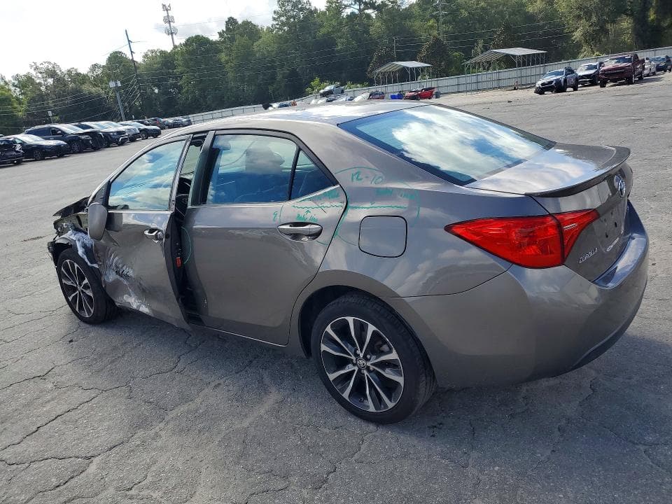 2017 TOYOTA COROLLA SE 2