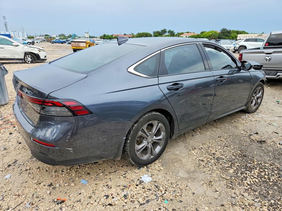2024 HONDA ACCORD EX 3