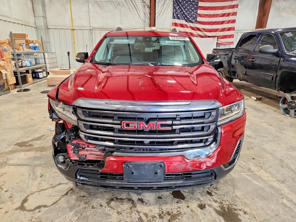 2023 GMC ACADIA AT4 5
