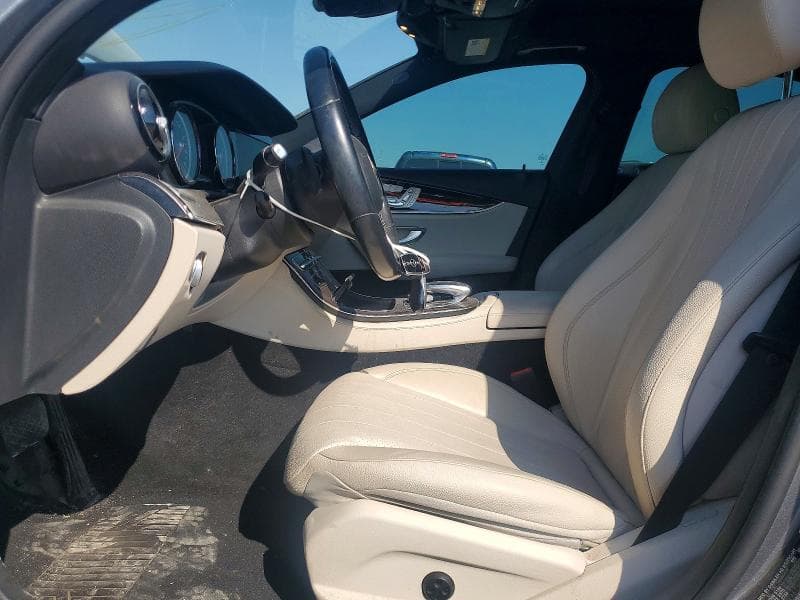 2019 MERCEDES-BENZ E 300 7