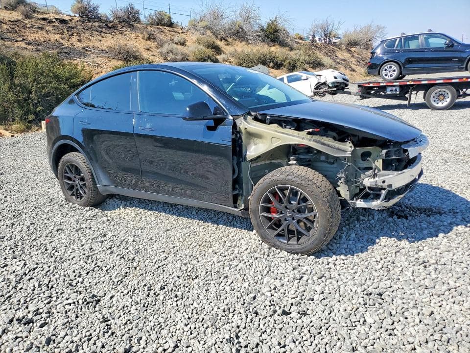 2022 TESLA MODEL Y 4
