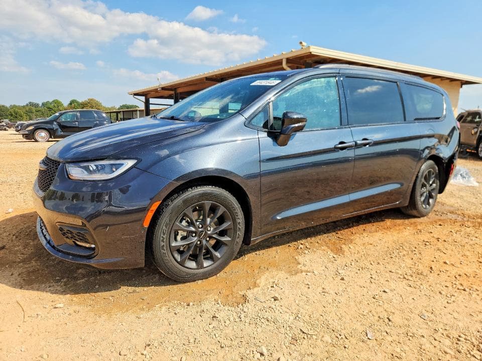 2021 CHRYSLER PACIFICA TOURING L - 1