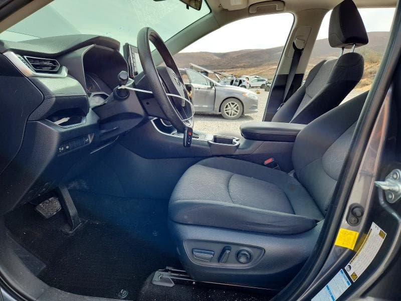 2019 TOYOTA RAV4 XLE 7