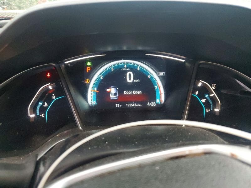 2018 HONDA CIVIC EX 9