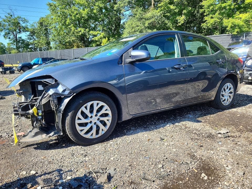 2017 TOYOTA COROLLA LE - 1