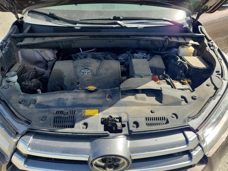 2017 TOYOTA HIGHLANDER LIMITED 12