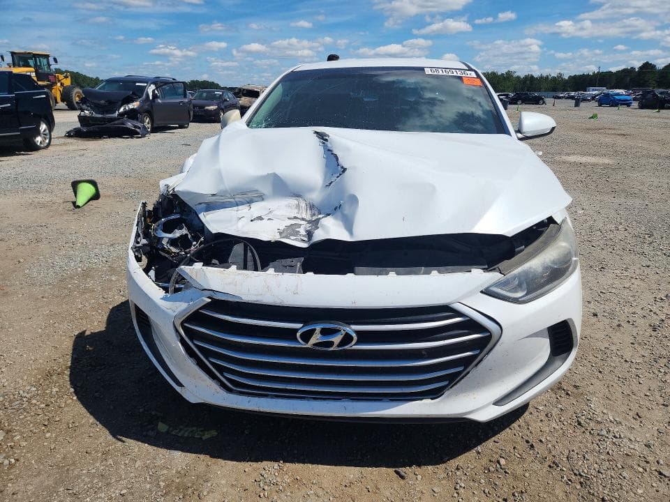 2017 HYUNDAI ELANTRA SE 5