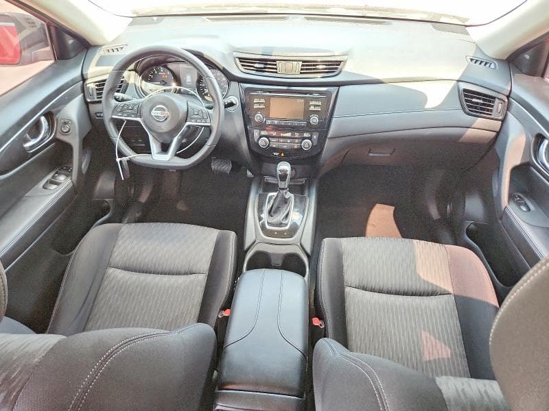 2017 NISSAN ROGUE SV 8