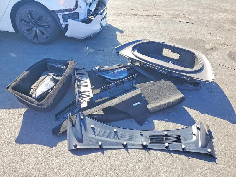 2026 TESLA MODEL 3 12