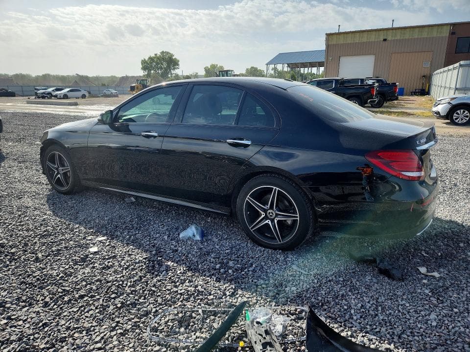 2018 MERCEDES-BENZ E 300 2
