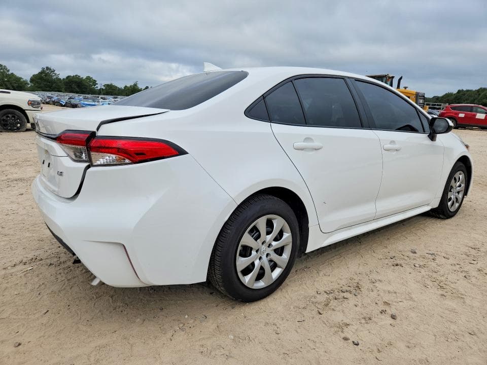 2026 TOYOTA COROLLA LE 3