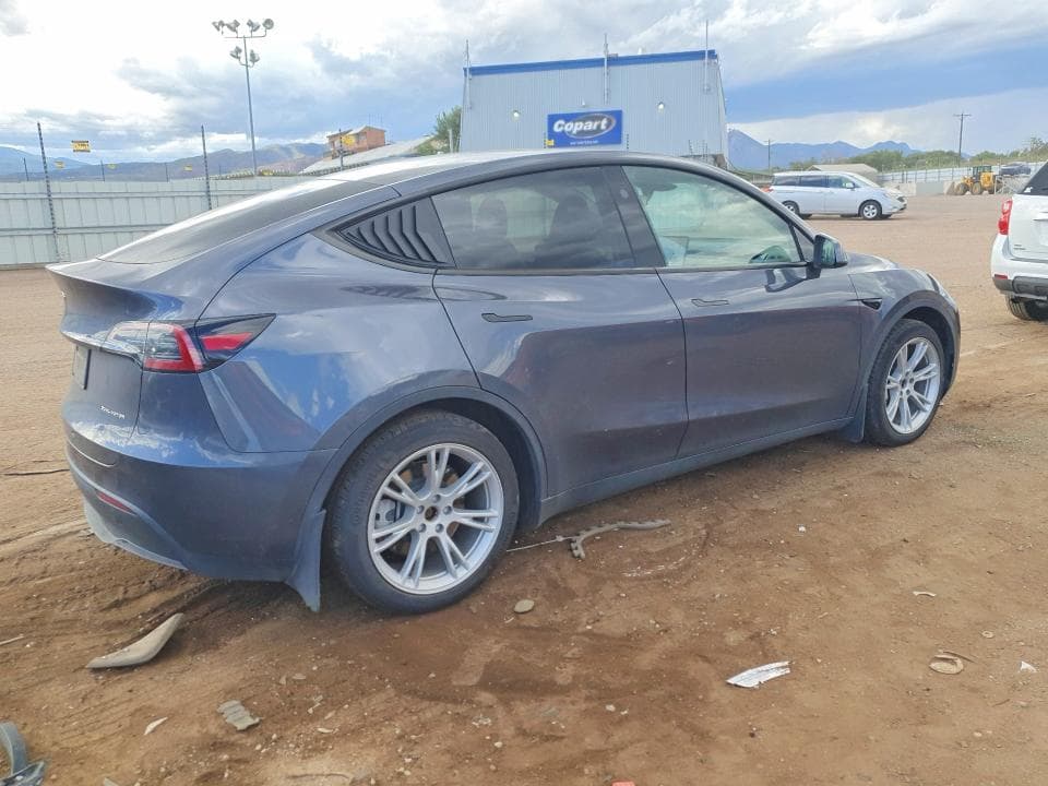 2023 TESLA MODEL Y 3