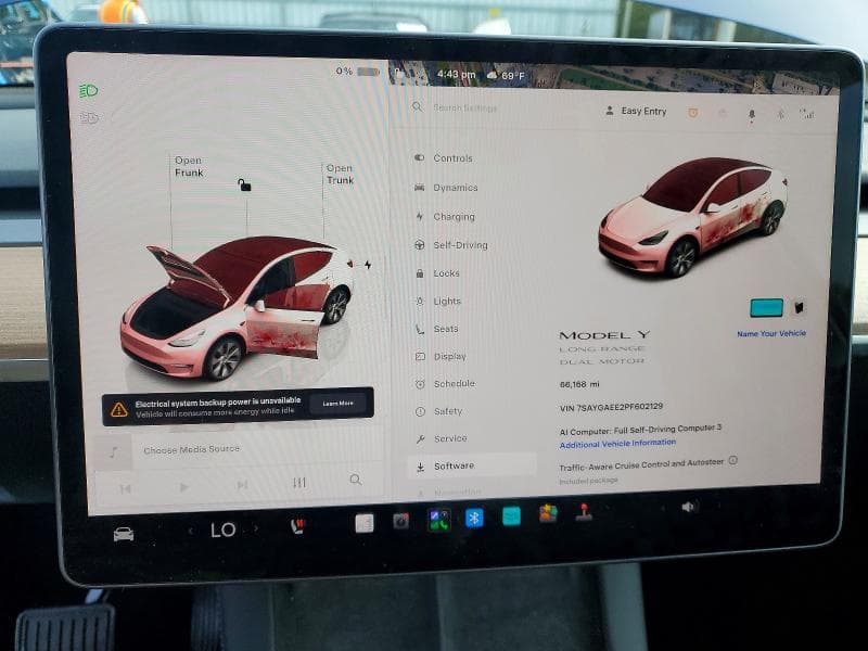 2023 TESLA MODEL Y 9