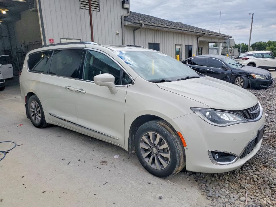 2019 CHRYSLER PACIFICA TOURING L PLUS 4