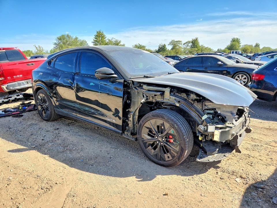 2025 FORD MUSTANG MACH-E GT 4