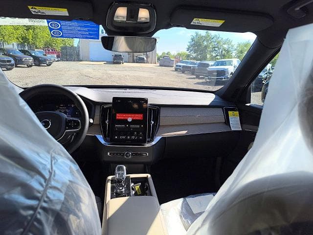 2026 VOLVO XC90 PLUS 9