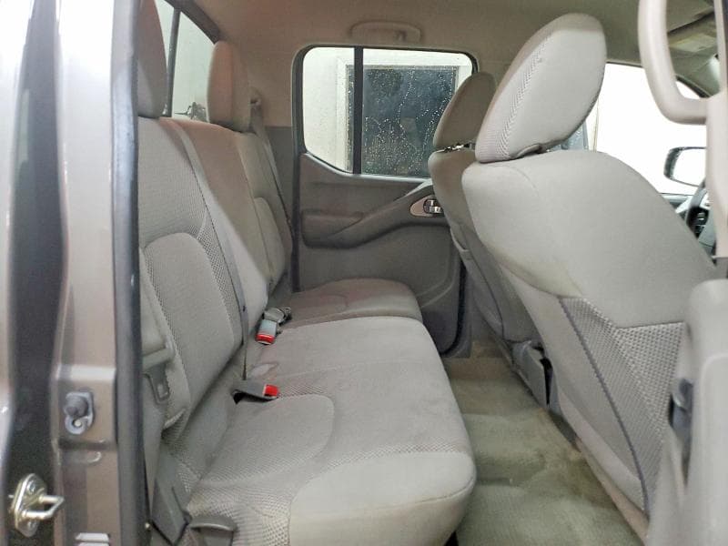 2017 NISSAN FRONTIER SV 10