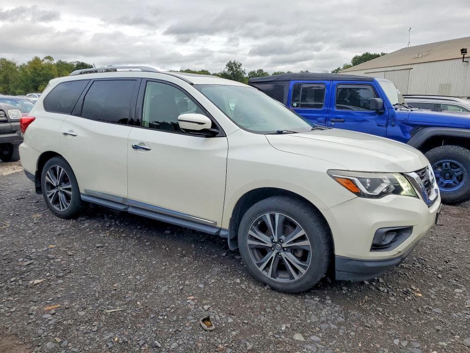 2018 NISSAN PATHFINDER PLATINUM 4