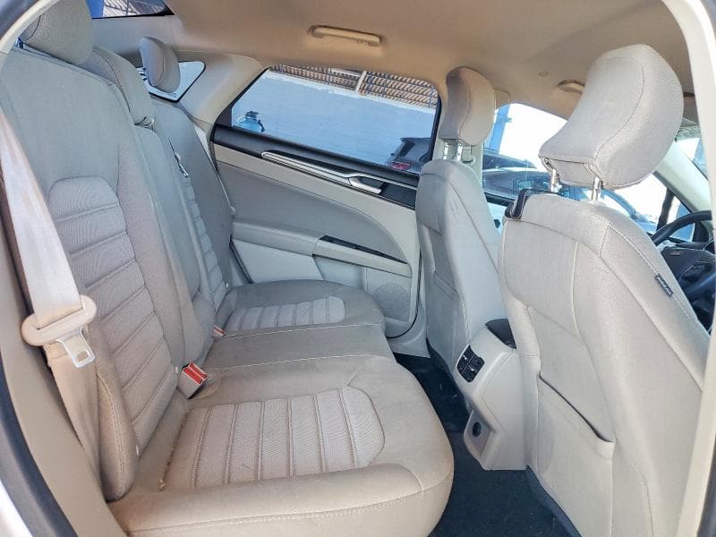 2019 FORD FUSION SE 10