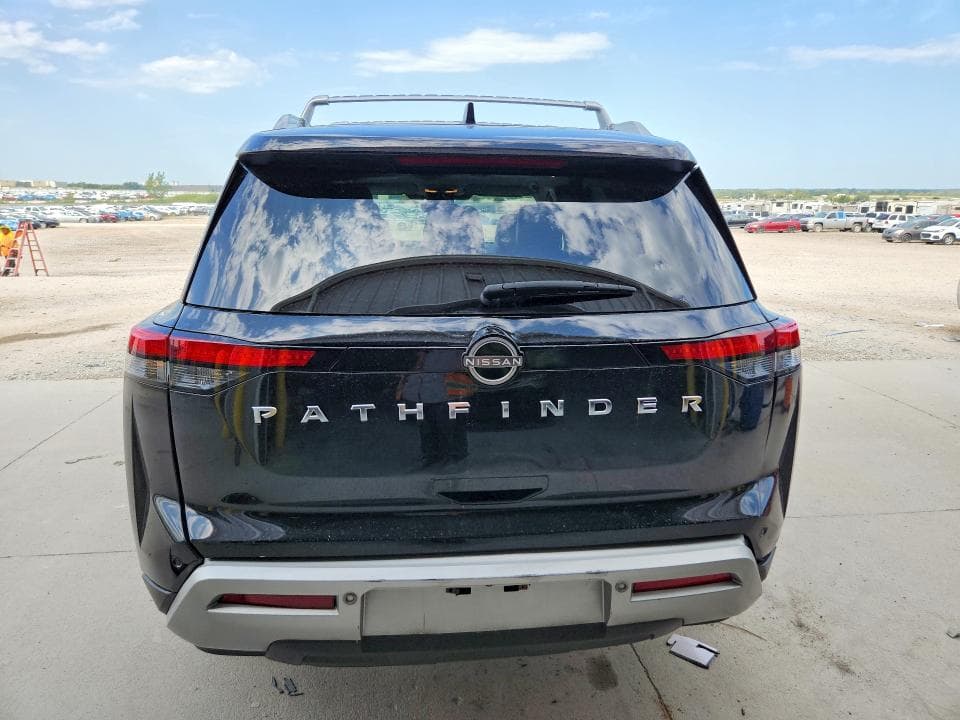 2023 NISSAN PATHFINDER SL 6